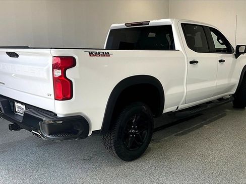 Used 2021 Chevrolet Silverado 1500 LT Trail Boss w/ Bed Protection Package image 5