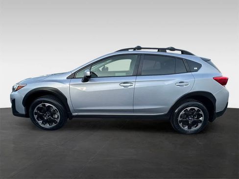 Certified 2023 Subaru Crosstrek 2.0i Premium image 3