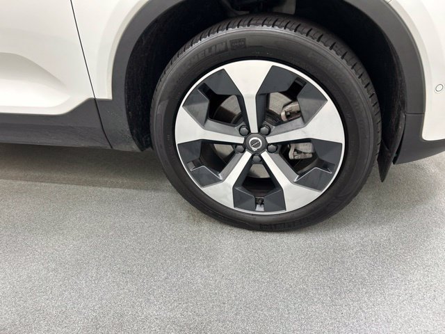 Used 2024 Volvo XC40 B5 Plus w/ Climate Package AWD/4WD image 25
