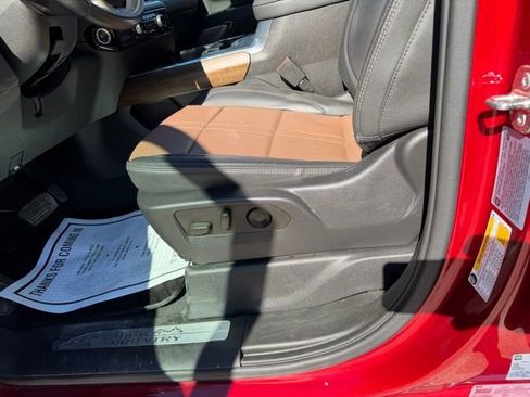 Used 2024 Chevrolet Silverado 2500 High Country w/ High Country Premium Package image 23