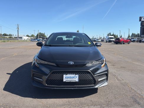 Used 2020 Toyota Corolla SE w/ Carpet Mat Package (TMS) FWD image 2