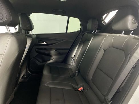 Used 2025 Buick Envista Sport Touring w/ Convenience I Package FWD image 21