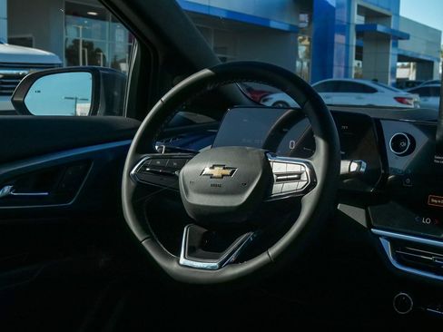 New 2026 Chevrolet Equinox EV LT image 13