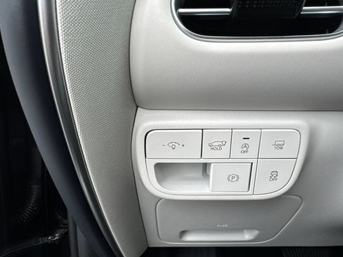 Used 2026 Hyundai Palisade Calligraphy FWD image 13