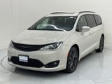 Used 2019 Chrysler Pacifica Limited w/ Advanced Safetytec Group image 1