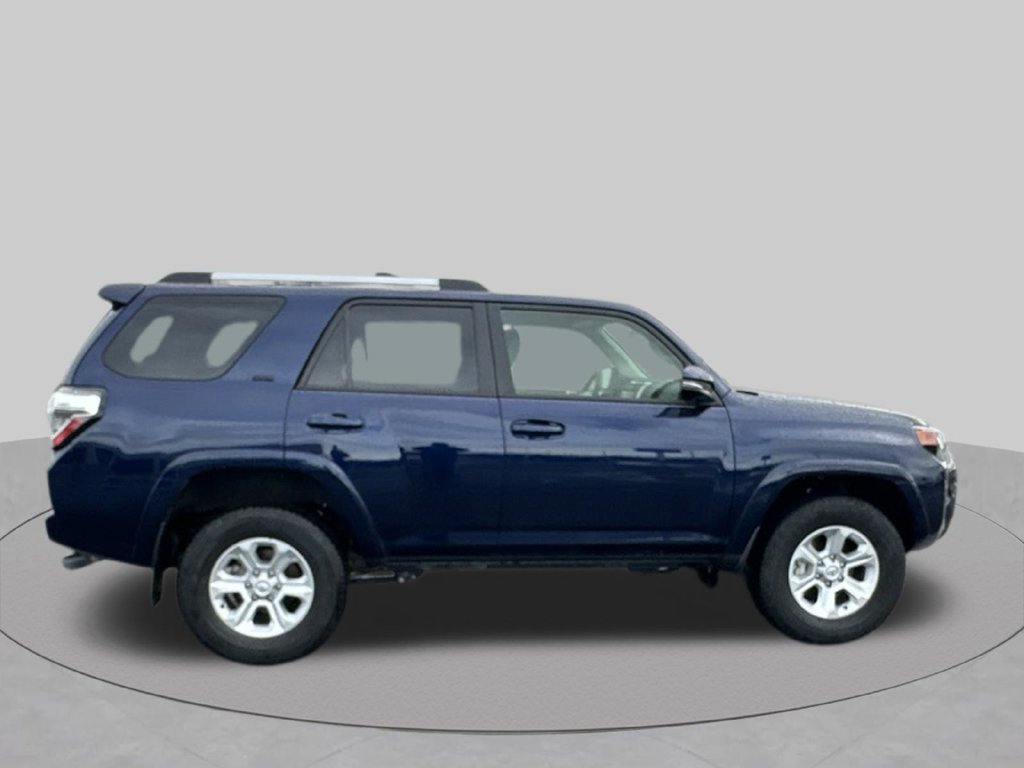 Used 2023 Toyota 4Runner SR5 Premium w/ SR5 Premium Package AWD/4WD image 8