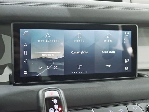 Used 2020 Land Rover Defender 110 SE image 22