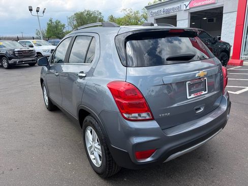 Used 2019 Chevrolet Trax LT w/ LT Convenience Package FWD image 7