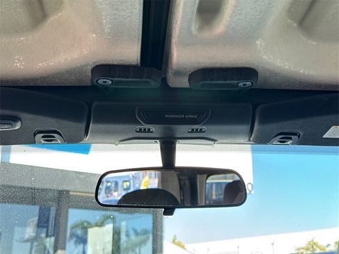 Used 2022 Jeep Gladiator Sport image 24