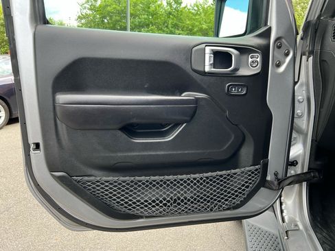 Used 2018 Jeep Wrangler Sport AWD/4WD image 28
