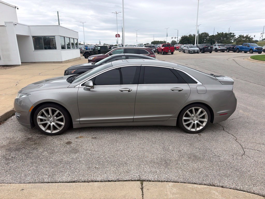 Used 2016 Lincoln MKZ AWD w/ Equipment Group 300A Reserve image 4