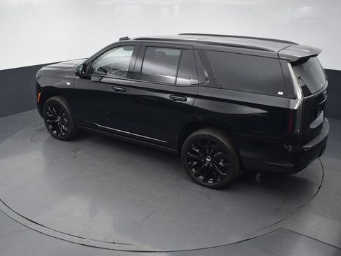 Certified 2026 Cadillac Escalade Platinum Sport w/ LPO, ONYX Package AWD/4WD image 45