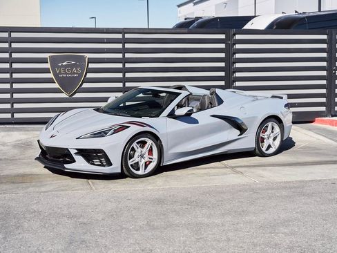 Used 2024 Chevrolet Corvette Stingray Premium Conv w/ Z51 Performance Package image 6