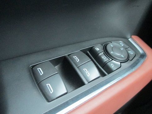 Certified 2025 GMC Sierra 2500 Denali Ultimate image 31