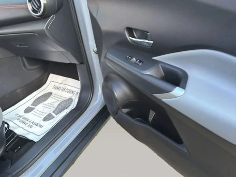 Used 2023 Nissan Kicks SR w/ SR Premium Package FWD image 36