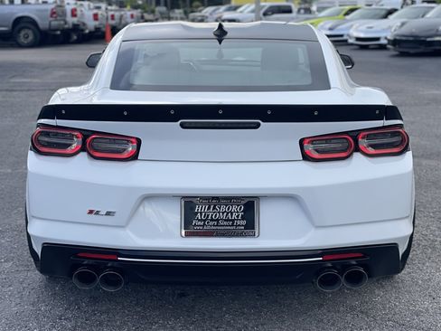 Used 2019 Chevrolet Camaro SS RWD image 7