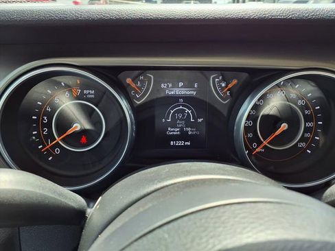 Used 2018 Jeep Wrangler Sport image 15