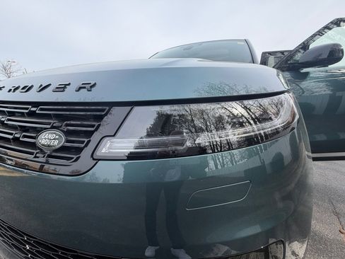 New 2026 Land Rover Range Rover Sport SE AWD/4WD image 25