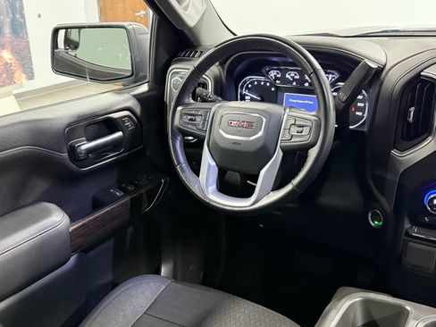 Used 2022 GMC Sierra 1500 Elevation image 11