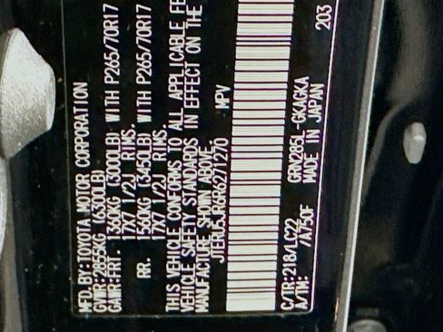 Used 2024 Toyota 4Runner TRD Off-Road Premium image 12