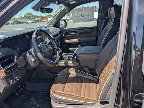 New 2026 GMC Yukon XL Denali Ultimate AWD/4WD image 13