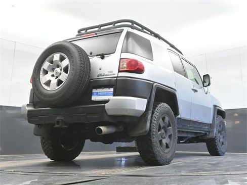 Used 2007 Toyota FJ Cruiser Base image 30