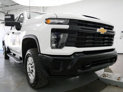 Used 2024 Chevrolet Silverado 2500 W/T AWD/4WD image 39