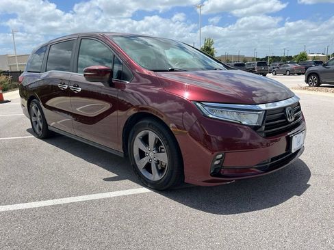 Used 2021 Honda Odyssey EX image 3