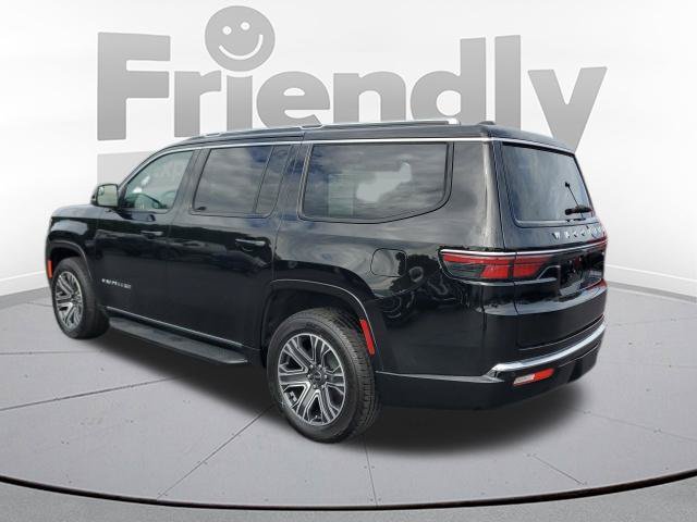 Used 2025 Jeep Wagoneer 4WD image 3