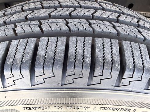 Used 2019 Ford F150 XLT image 35