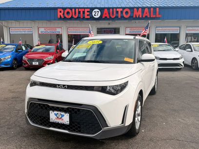 Used 2025 Kia Soul LX w/ LX Technology Package