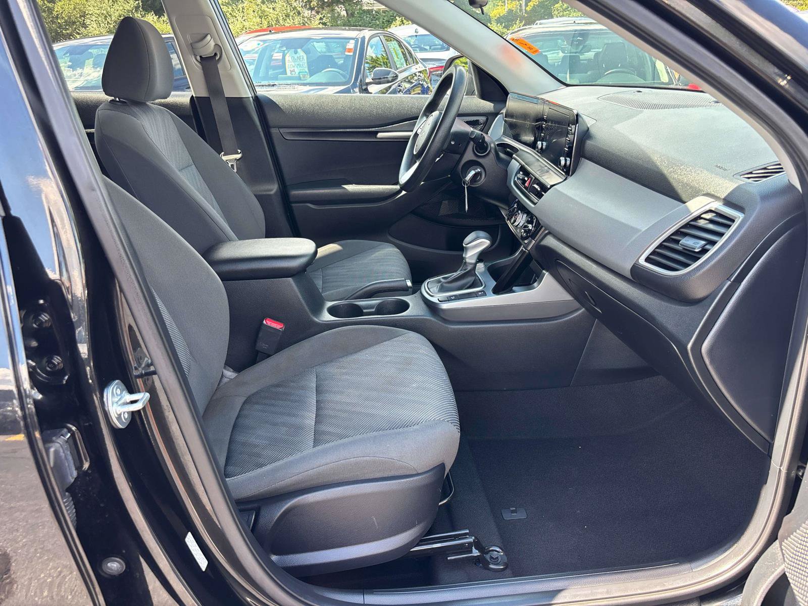 Used 2024 Kia Seltos LX AWD/4WD image 17