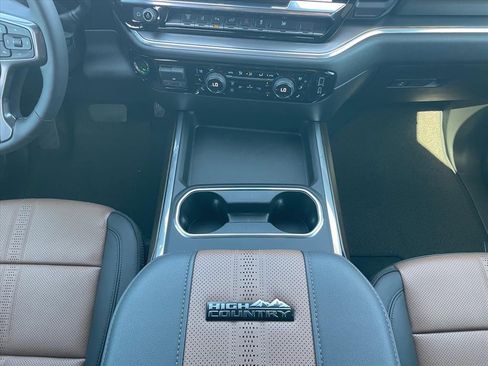 New 2026 Chevrolet Silverado 2500 High Country w/ Technology Package AWD/4WD image 17