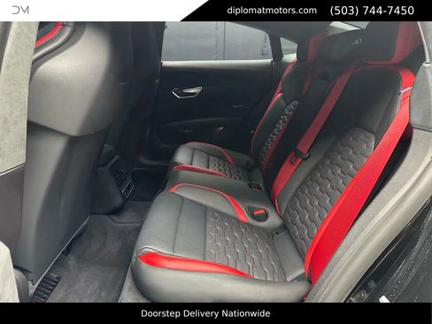Used 2023 Audi RS e-tron GT image 21