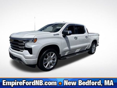Used 2024 Chevrolet Silverado 1500 High Country w/ High Country Premium Package AWD/4WD image 1