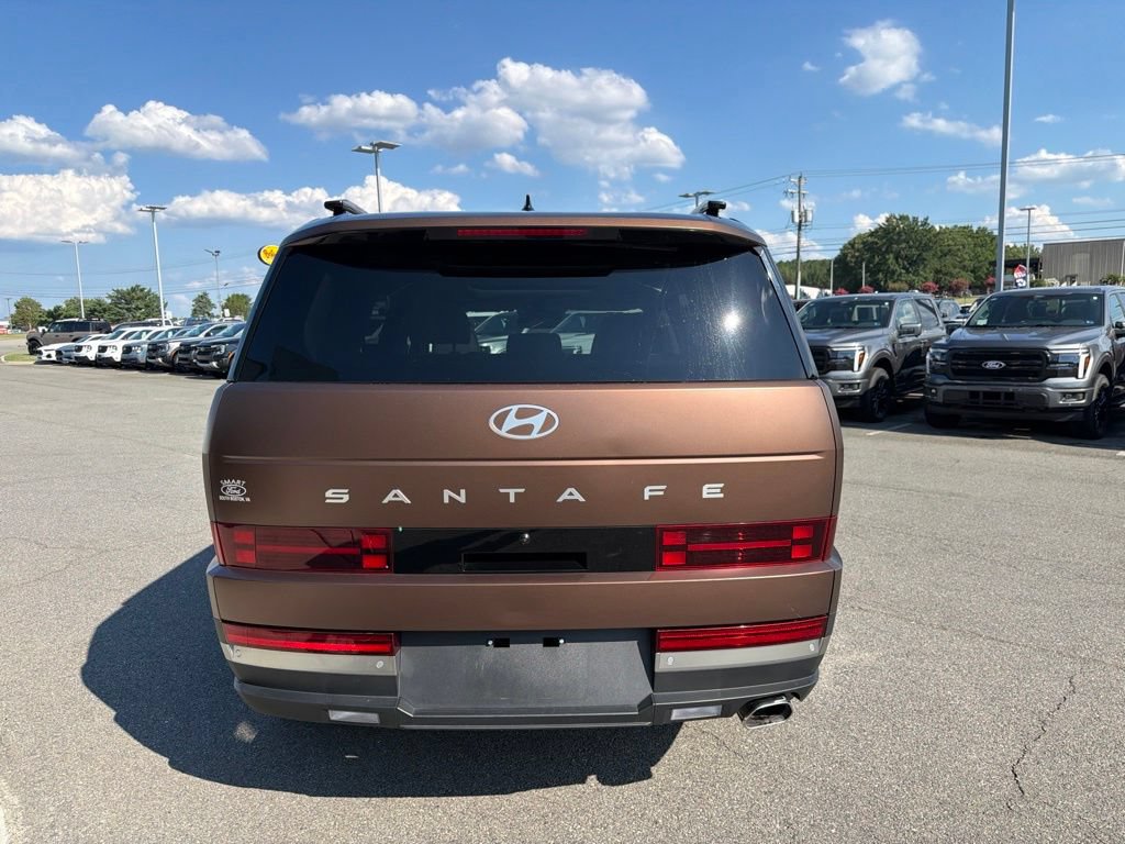 Used 2024 Hyundai Santa Fe Limited FWD image 5