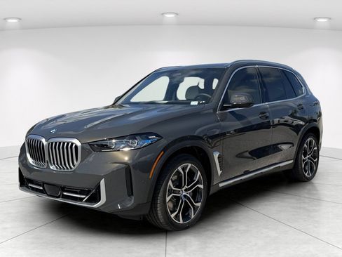 New 2026 BMW X5 xDrive50e w/ Executive Package AWD/4WD image 7