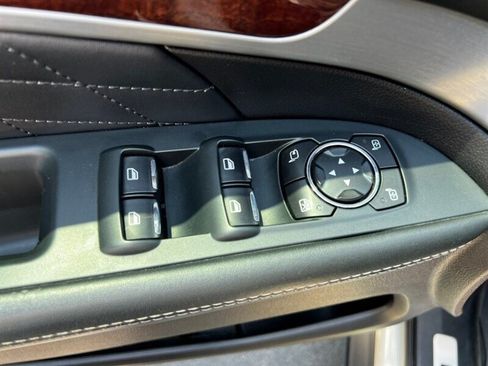 Used 2018 Ford Explorer Platinum AWD/4WD image 31
