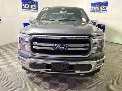 Used 2024 Ford F150 Lariat w/ FX4 Off-Road Package image 12