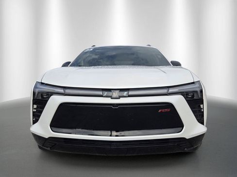 Used 2025 Chevrolet Blazer EV RS AWD/4WD image 2
