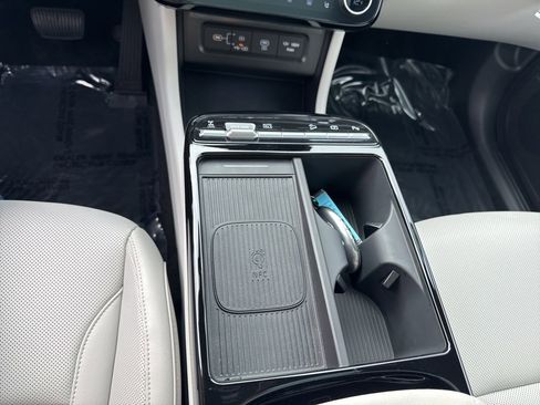 Used 2025 Hyundai Tucson Limited image 29