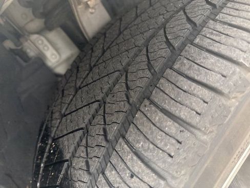 Used 2018 Volvo XC90 T6 Momentum w/ Convenience Package image 4