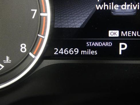 Certified 2025 Nissan Rogue SV image 29