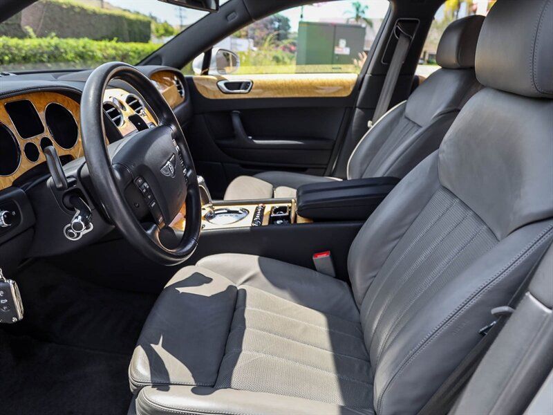 Used 2006 Bentley Flying Spur Flying Spur AWD/4WD image 26
