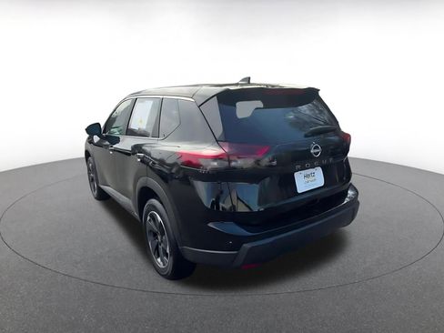 Used 2025 Nissan Rogue SV image 11