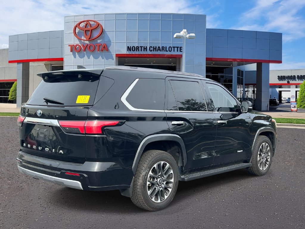 Used 2023 Toyota Sequoia Limited w/ Tow Technology Package AWD/4WD image 8