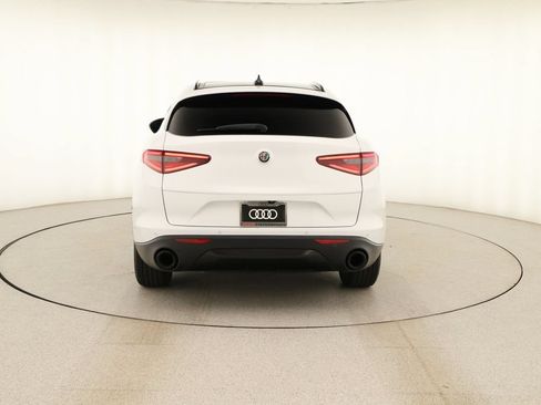 Used 2023 Alfa Romeo Stelvio Sprint RWD image 5