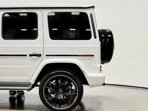Used 2022 Mercedes-Benz G 63 AMG 4MATIC w/ AMG Performance Package image 15
