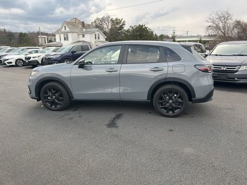 Used 2024 Honda HR-V Sport image 11