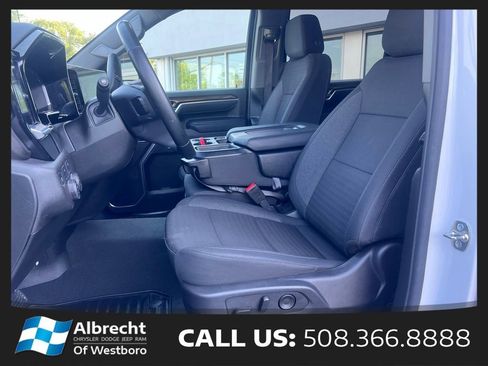 Used 2025 Chevrolet Silverado 2500 LT w/ Convenience Package AWD/4WD image 10